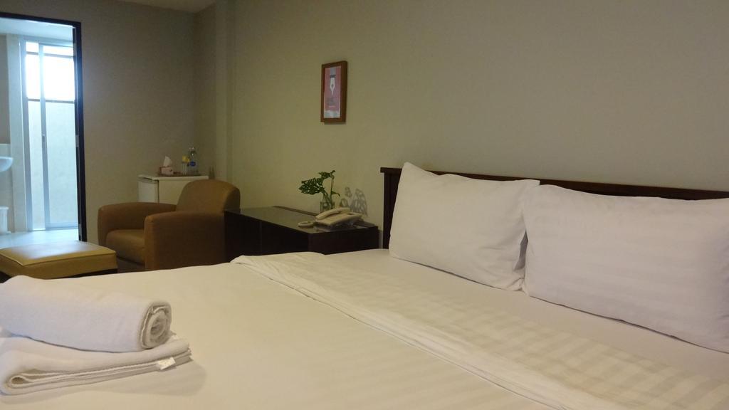 Penginapan Mango Bedroom 2*