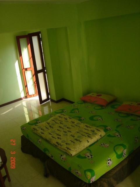 Guest house Kaset *