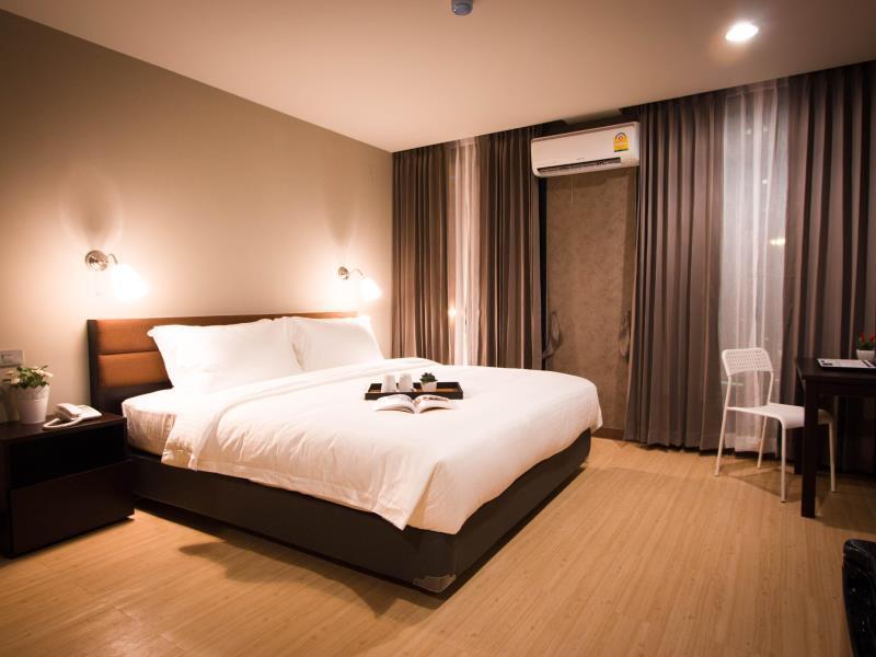 Hotel C U 3*