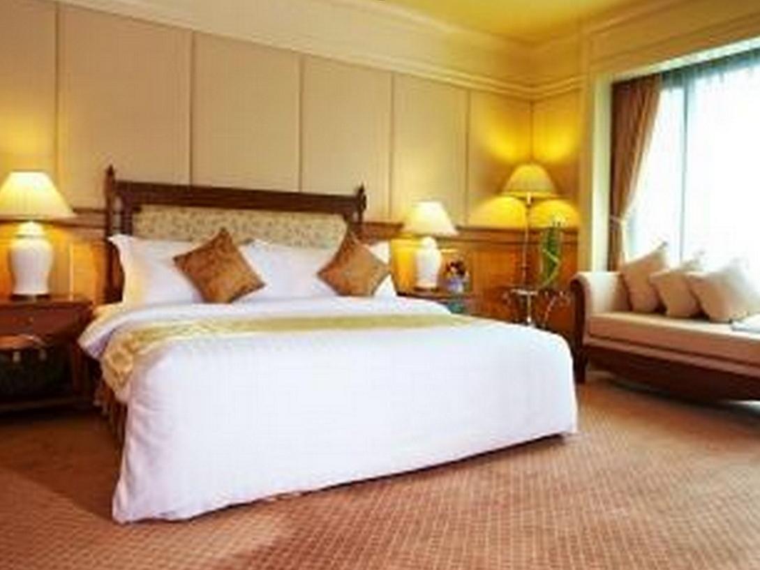 Hotel The Royal City 4*