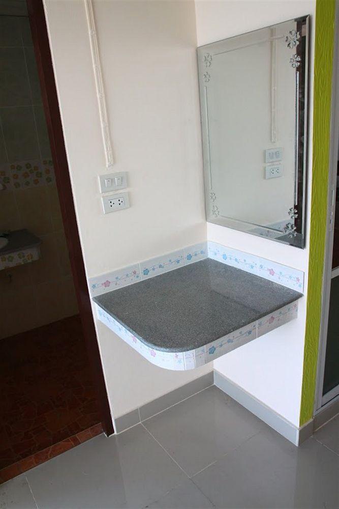 Oyo 75405 Ladda Place 3* Bangkok