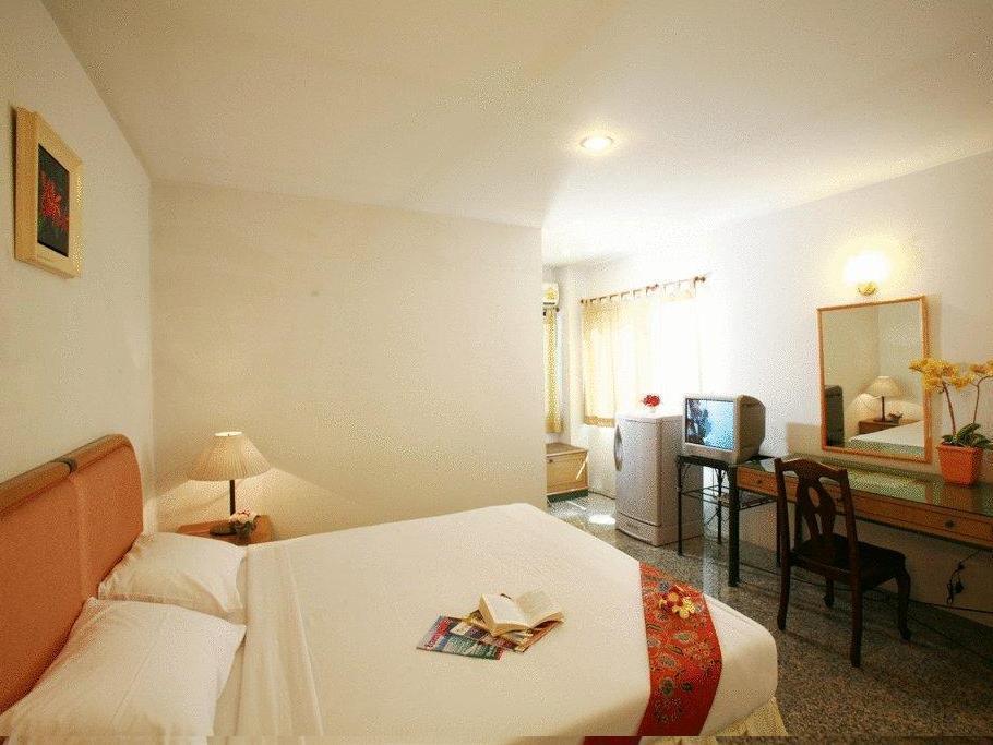 Regent Silom 3*
