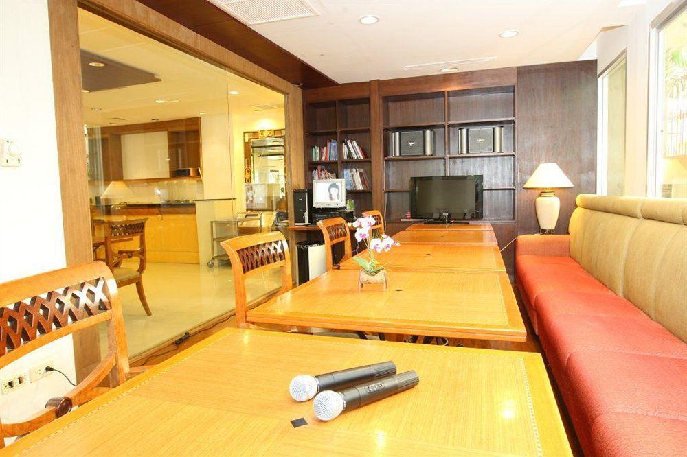 Royal View - Rang Nam Hotel Bangkok