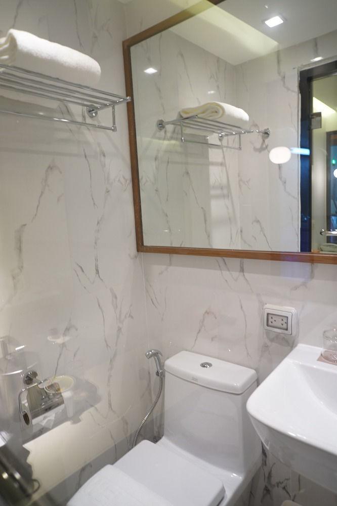 S Box Sukhumvit Hotel