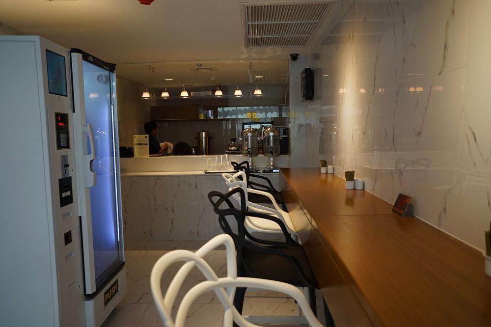 S Box Sukhumvit 3*