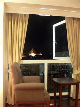 Aurum The River Place Hotel