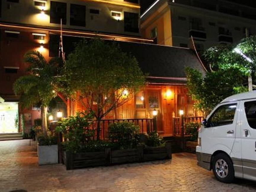 Orchid Hotel 3*