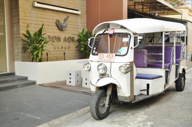 Hotel Ton Aor Place