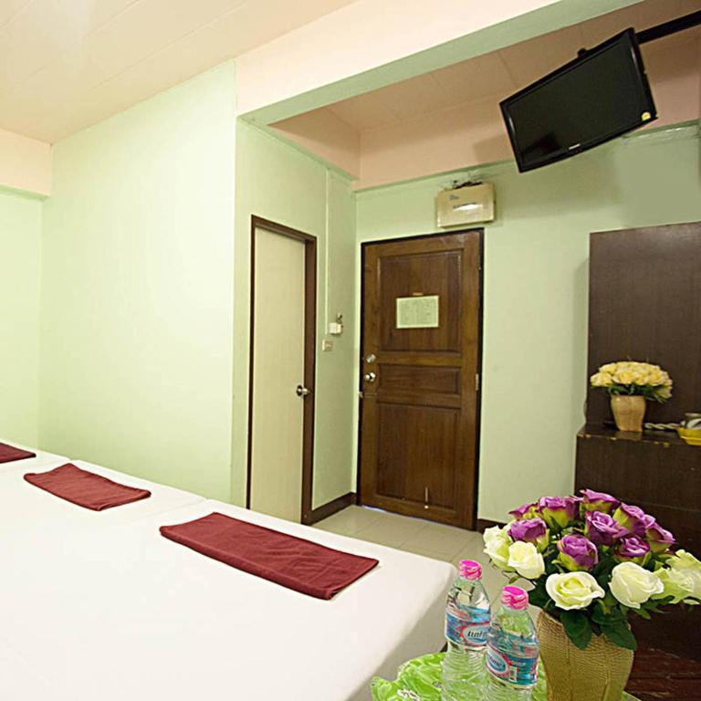 Four Sons Village Hotel Bangkok