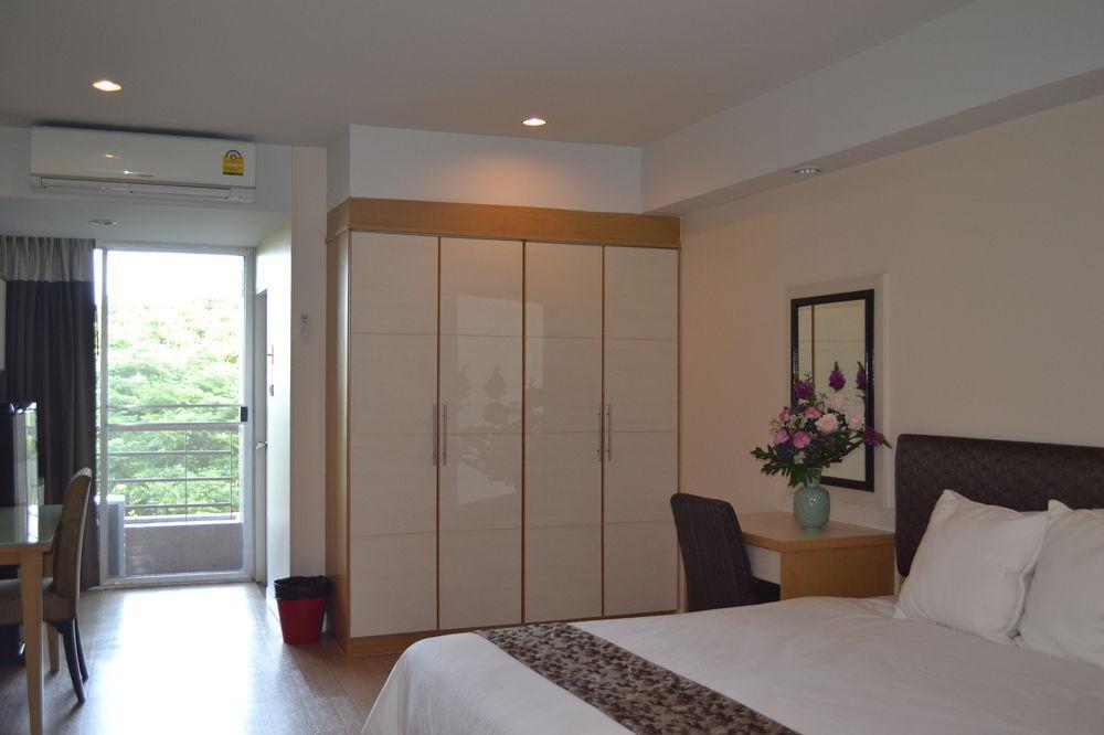 Sky Place Srinakarin 3* Bangkok