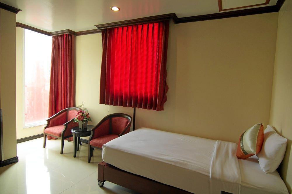 Sky 2 Hotel Bangkok