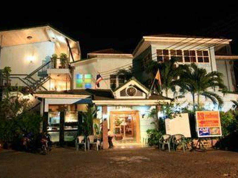 Hotel 13 Coins Antique Bangkok