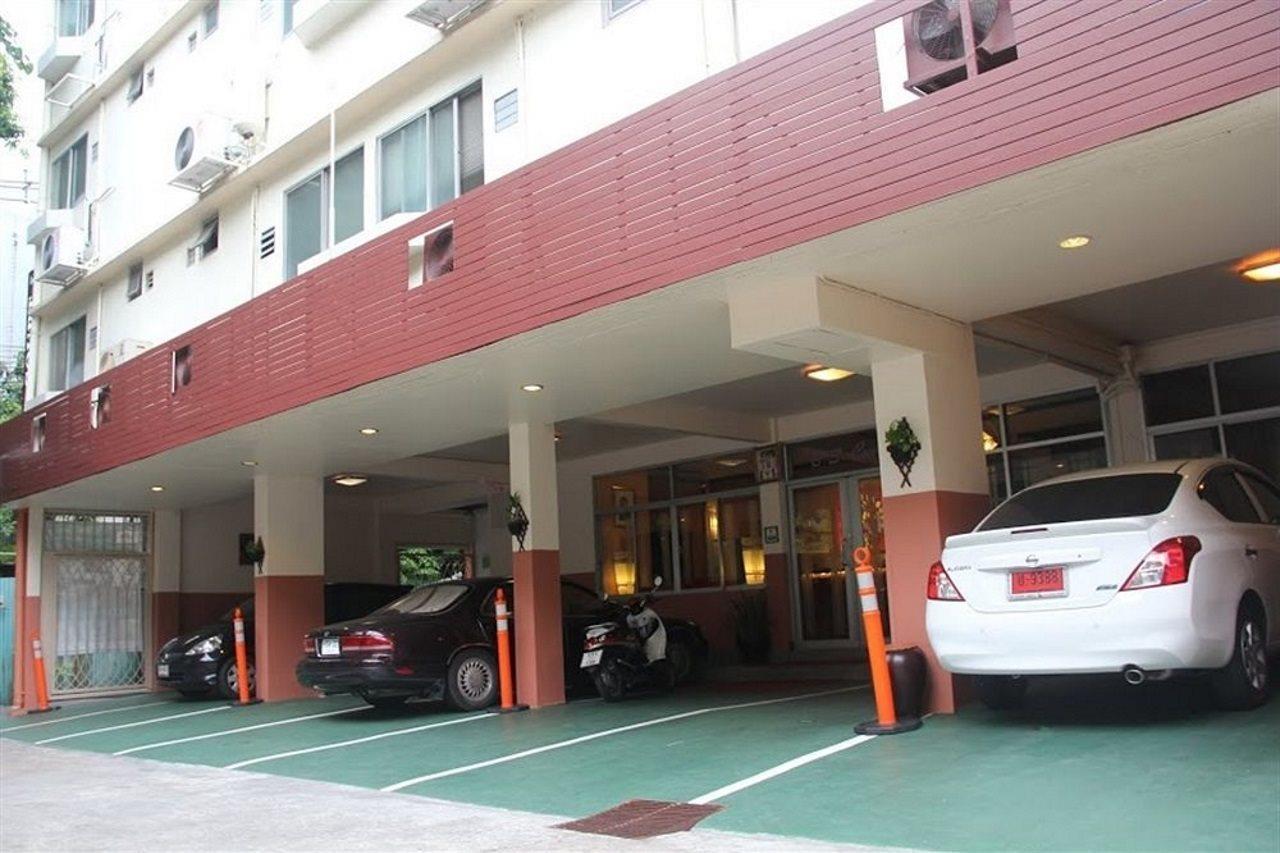 B.s. Court Sathorn Bangkok