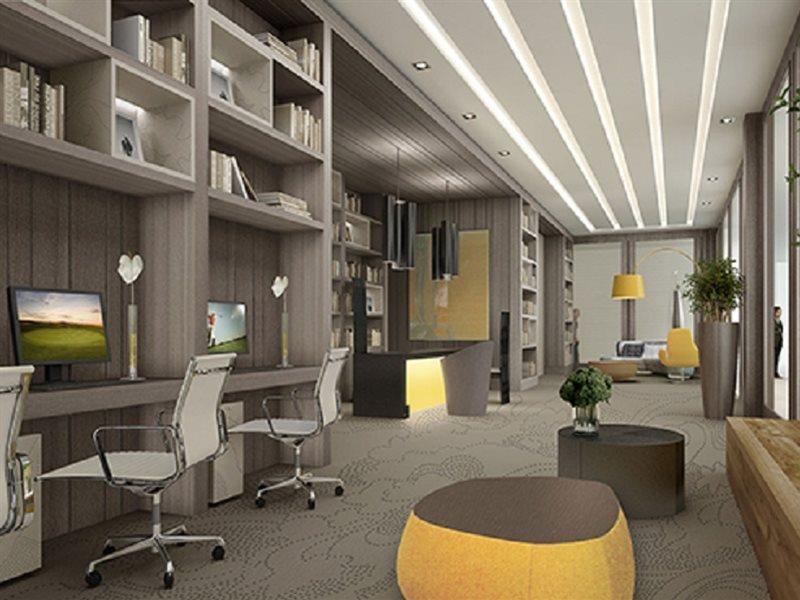 Le Meridien Suvarnabhumi, Golf And Bangkok