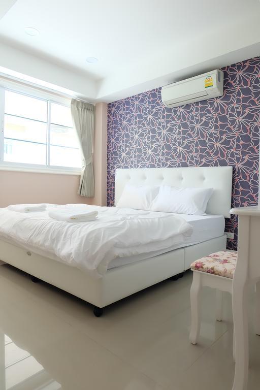 Inn Aree Art Bangkok