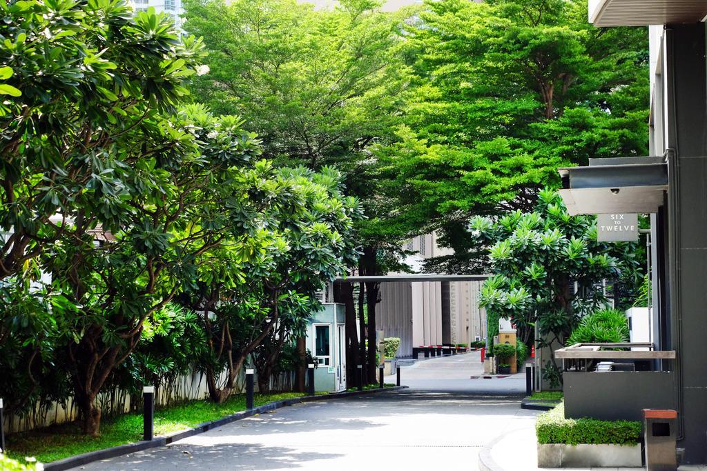 Urbana Langsuan