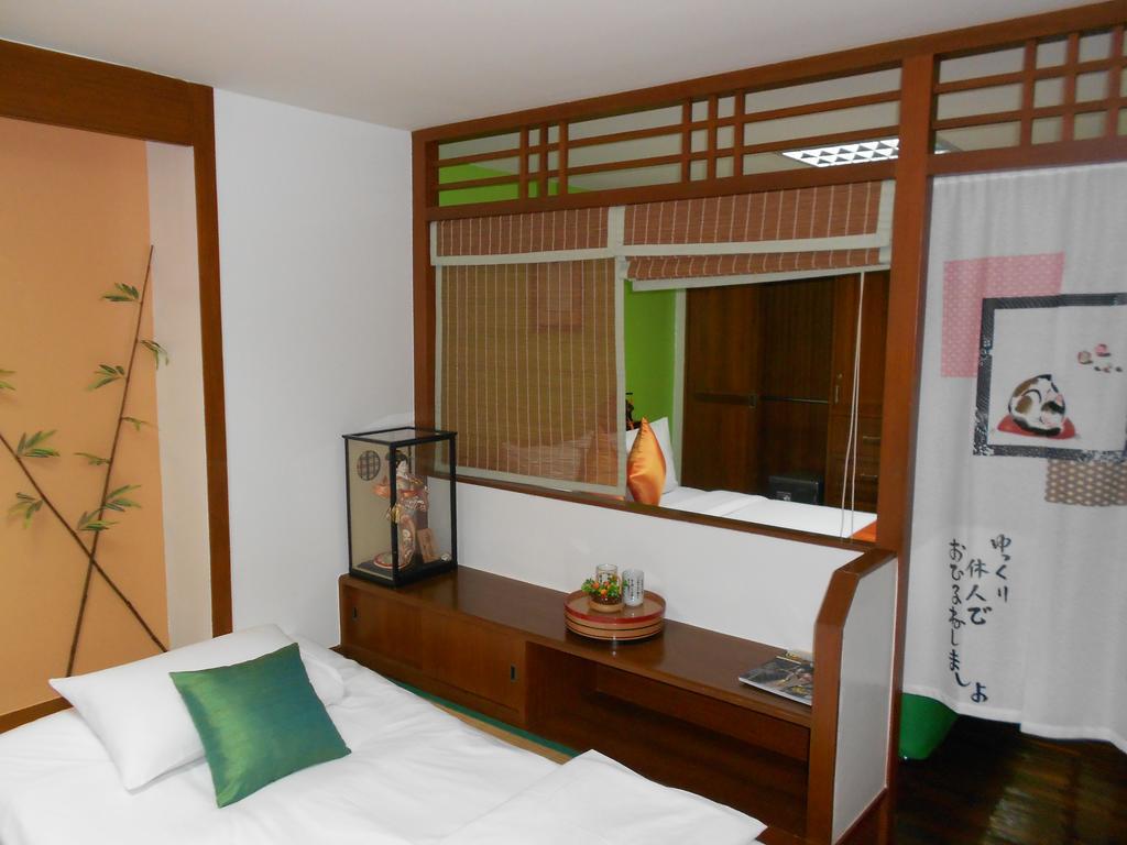 B.s. Court Sathorn Bangkok