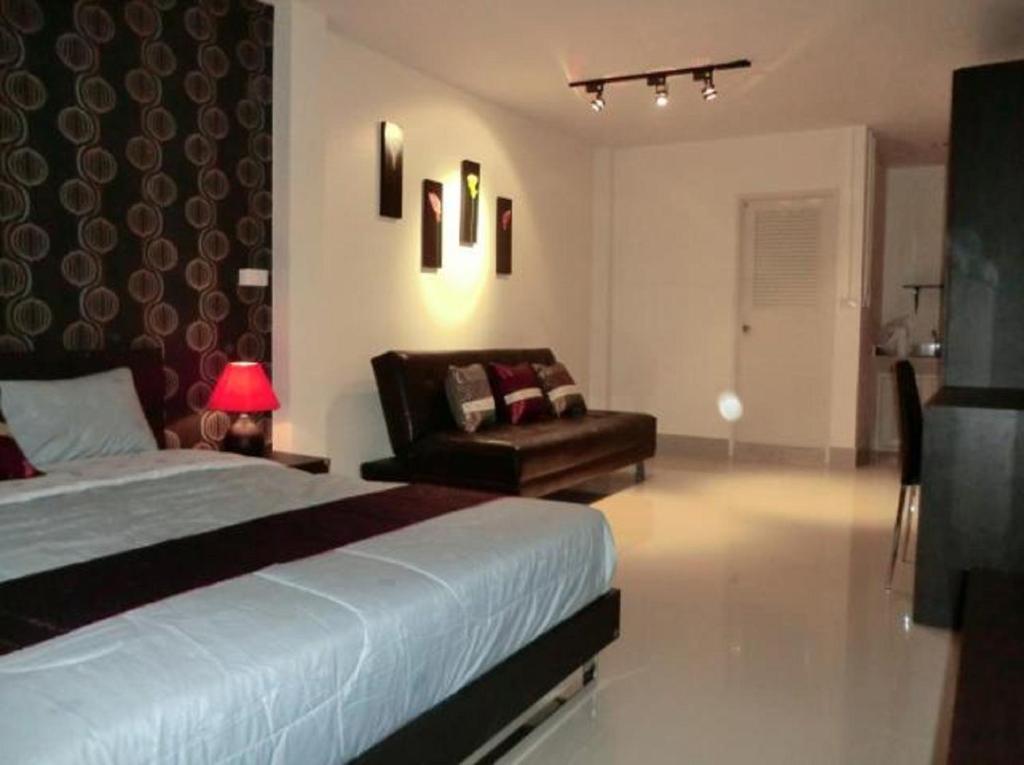 The Mix - Bts Phrakhanong Hotel 3*