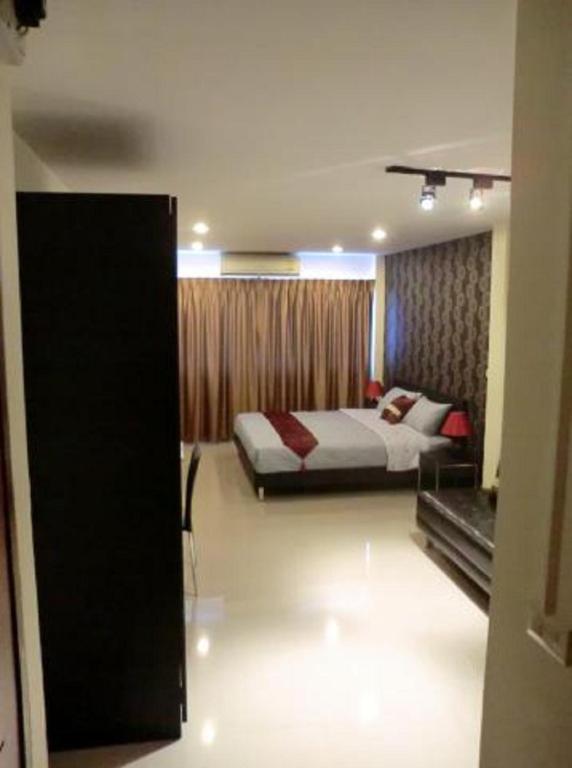 The Mix - Bts Phrakhanong Hotel 3*