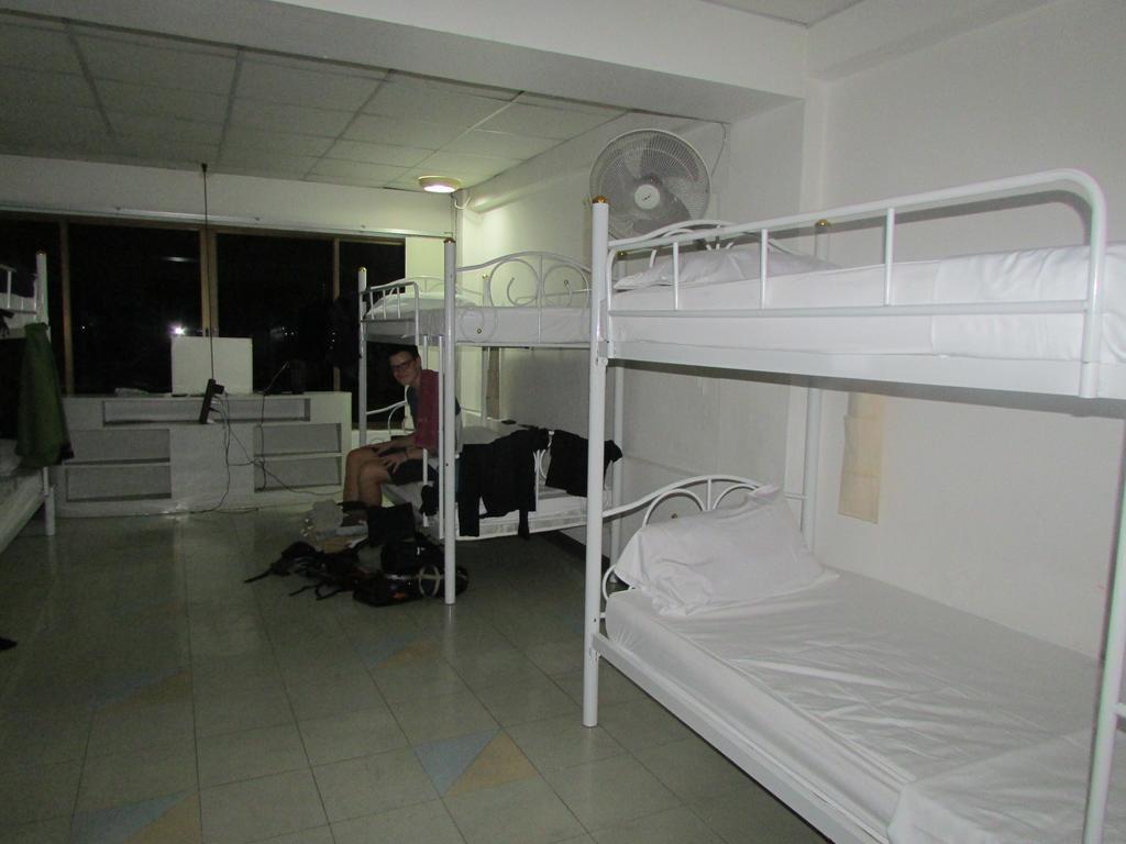 Sibamboo Hostel *