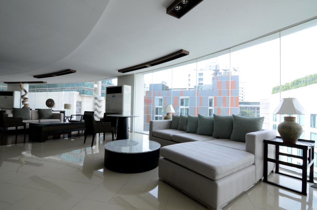 Cozy Studio Walk To Bts Free Wi-Fi Great Location *