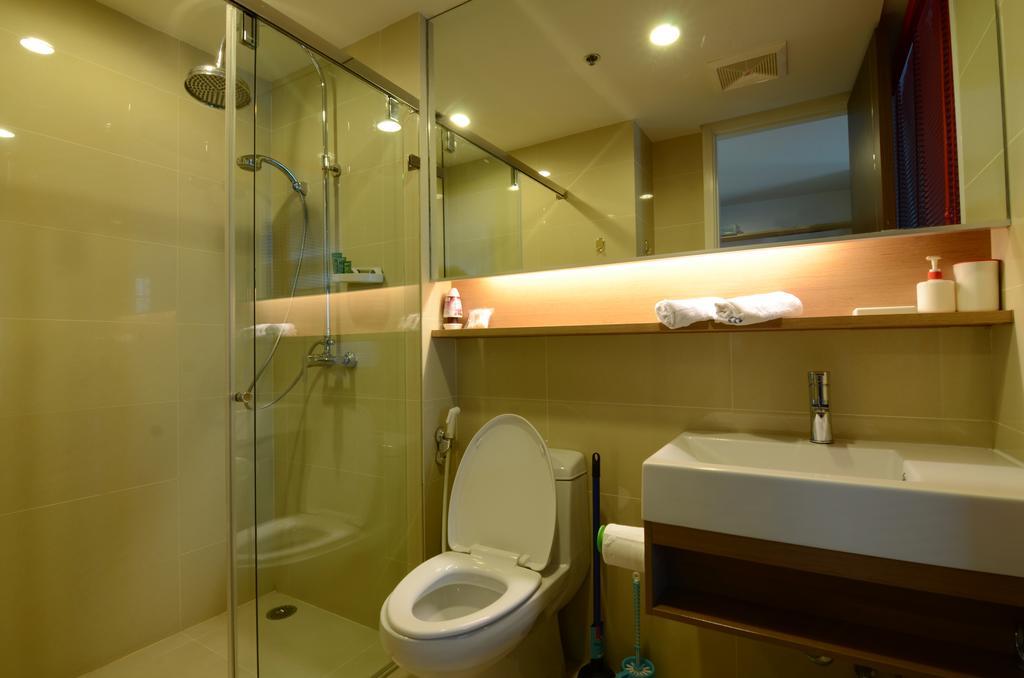 Apartment Cozy Studio Walk To Bts Free Wi-Fi Great Location Bangkok