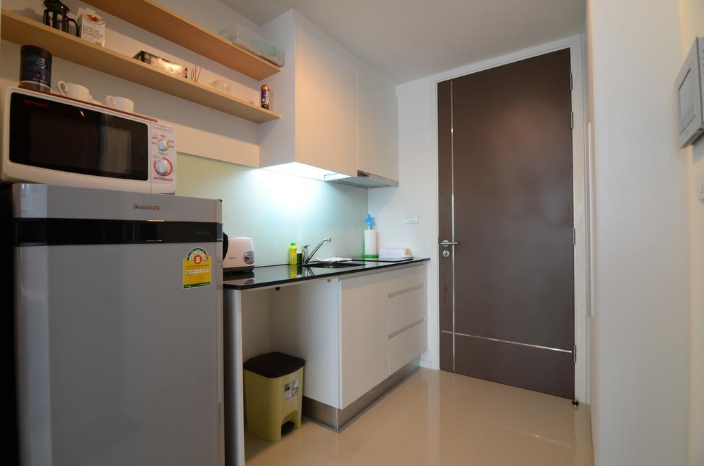 Cozy Studio Walk To Bts Free Wi-Fi Great Location *