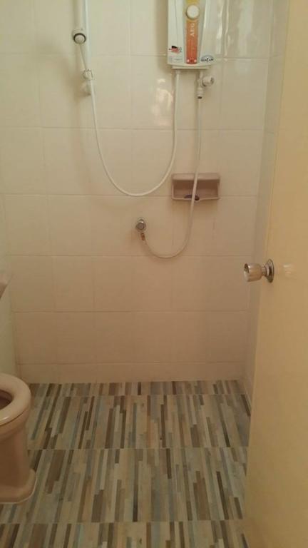 Chantra Guest house 2*