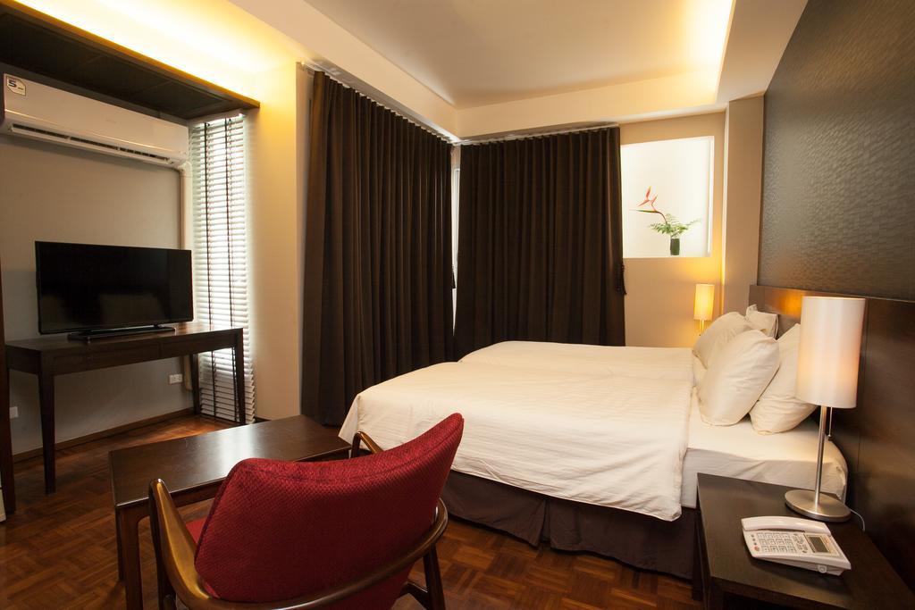 Baansilom Soi 3 Inn Bangkok