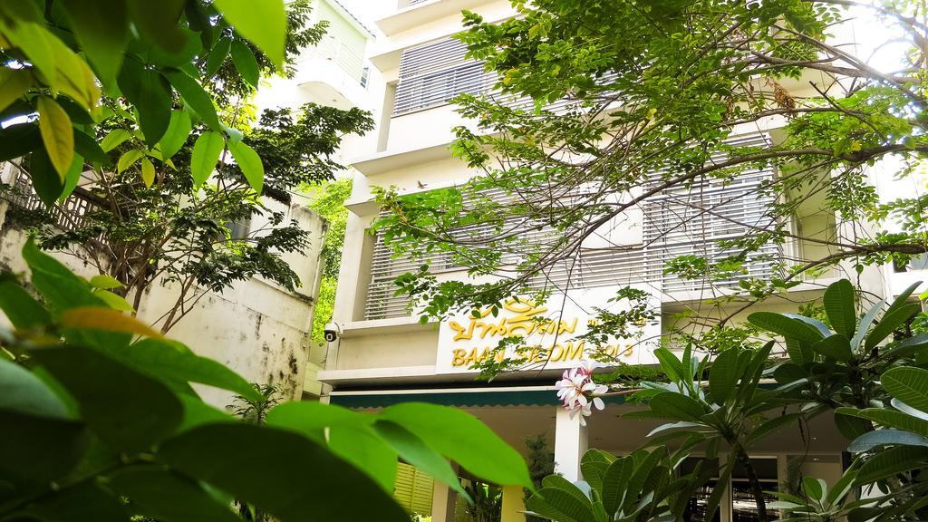 Baansilom Soi 3 Inn