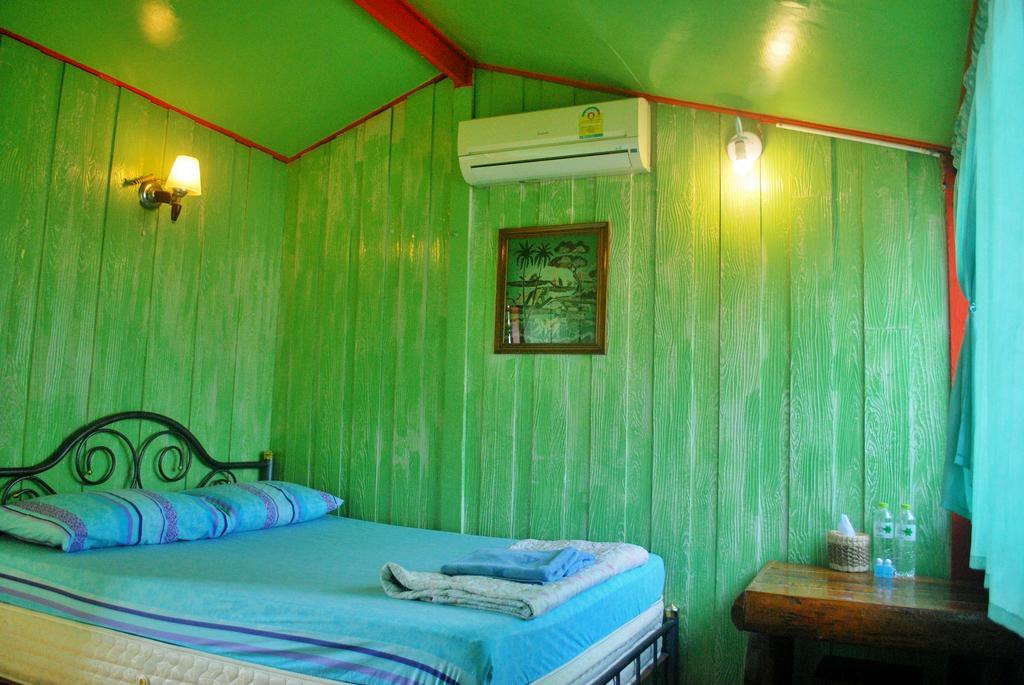 Wisma tamu Pailin 2*