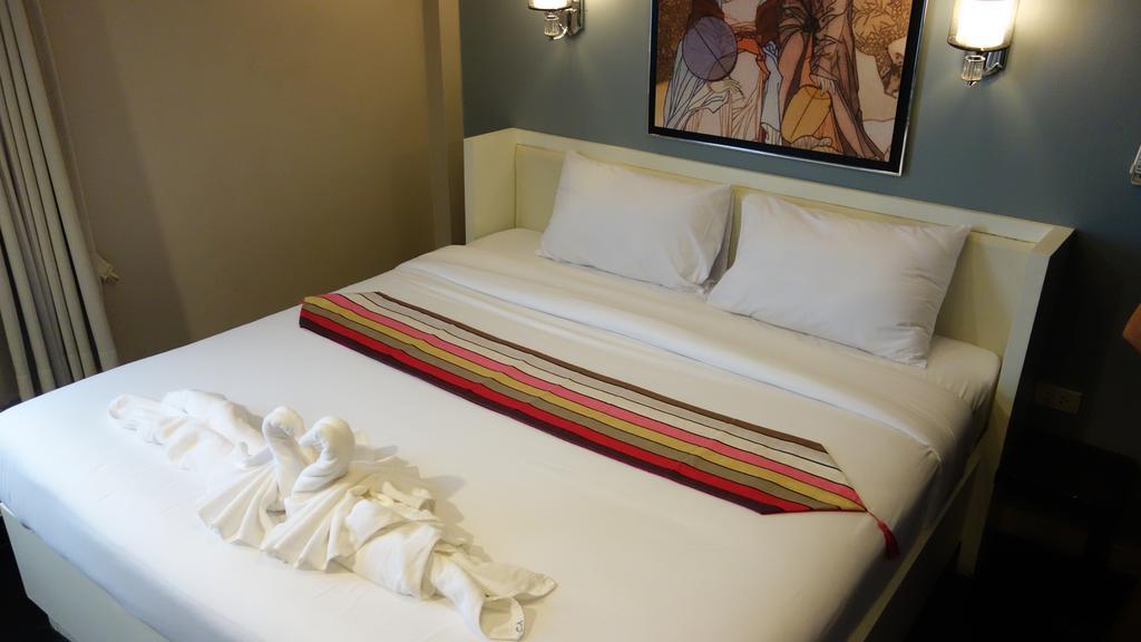 V30 Sukhumvit Hotel 3*
