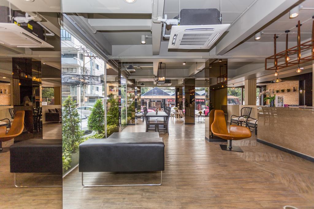 Hotel Ton Aor Place 3*