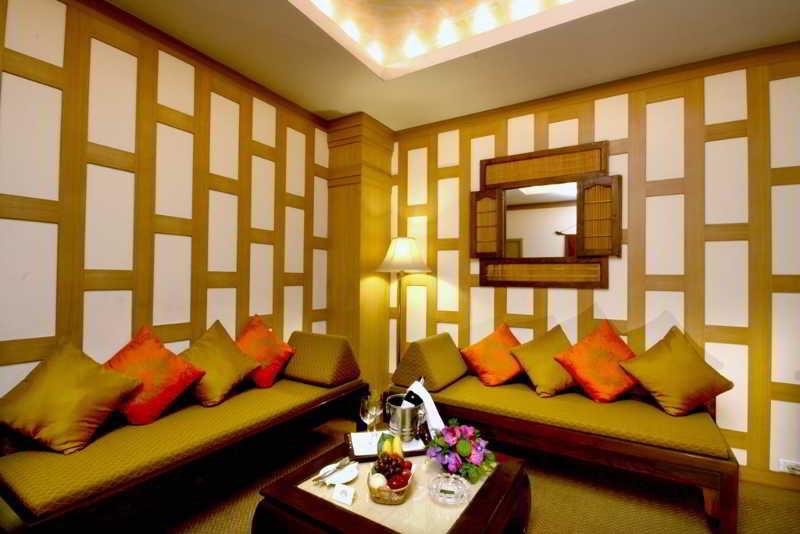 Hotel The Tarntawan Surawong 4*