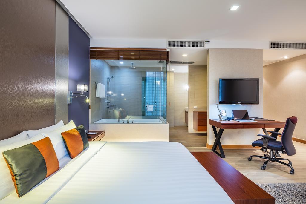Solo, Sukhumvit 2, - Sha Extra 4*