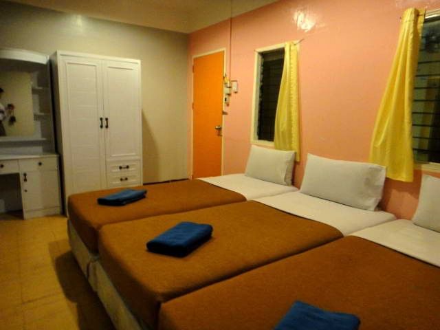 Asrama Sawasdee Welcome Inn *