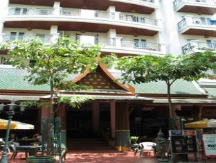Four Sons Village 2* Bangkok