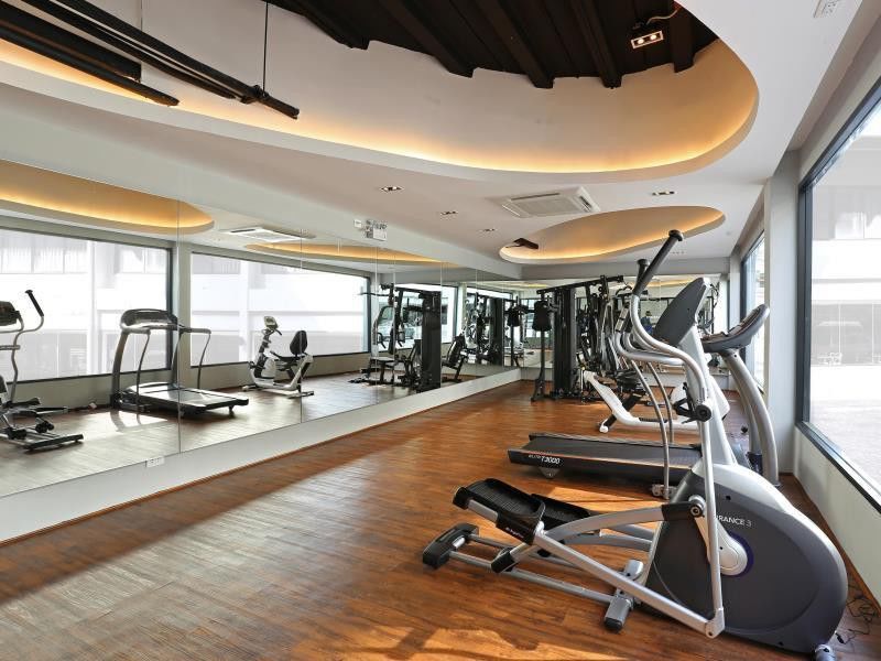 S Ratchada Leisure - Sha Hotel