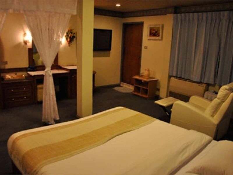 Trocadero Hotel 3*