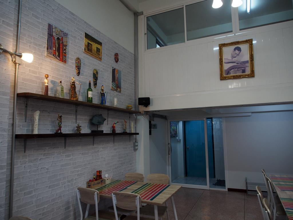 Casa de hóspedes Sriyanar Place *
