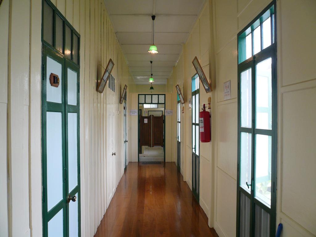 Samsen Sam Place Homestay Bangkok