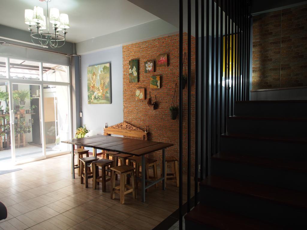 Casa de hóspedes Sriyanar Place *