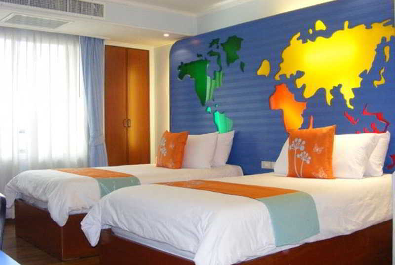 Hip Hotel