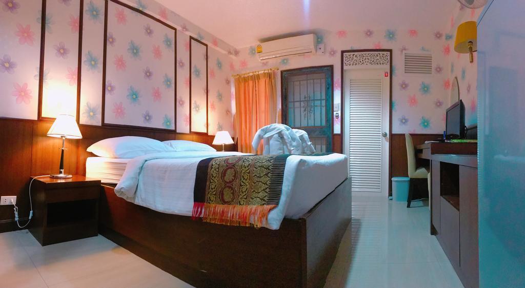 Hotel Orchid 3*