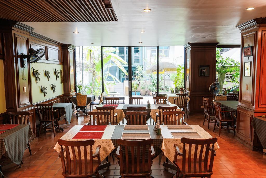 Ruamchitt Travelodge Hotel Bangkok