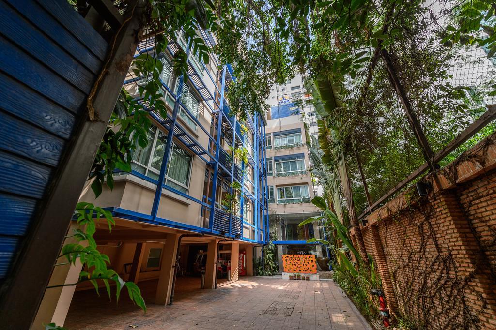 Guest house Silom Convent Garden 3*