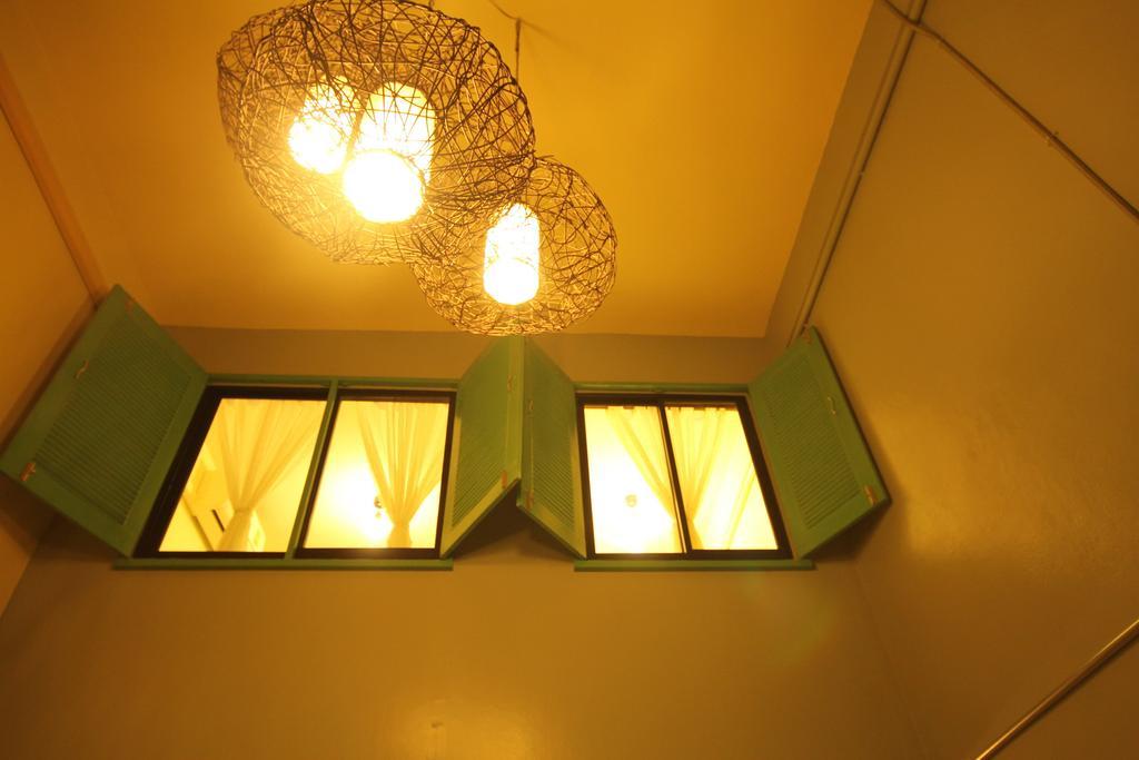 Chan Cha La 99 Hostel Bangkok