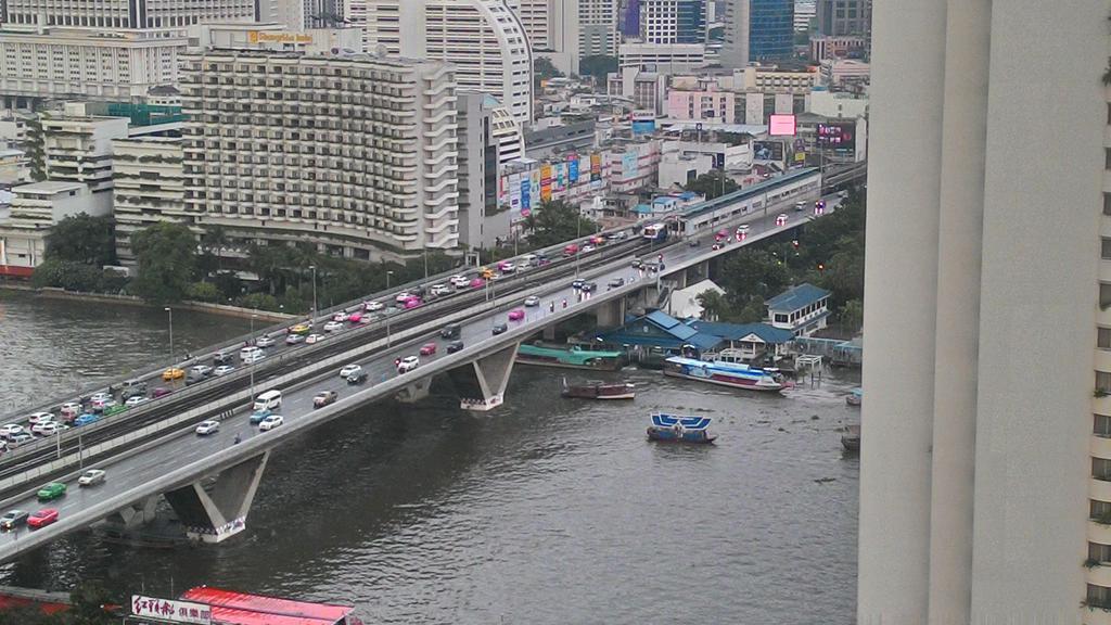 Baan Sathorn Riverfront Apartment Bangkok