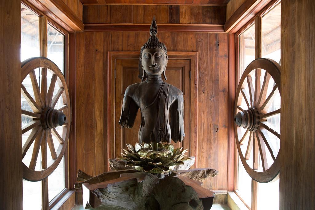 True Siam Rangnam Hotel 4*