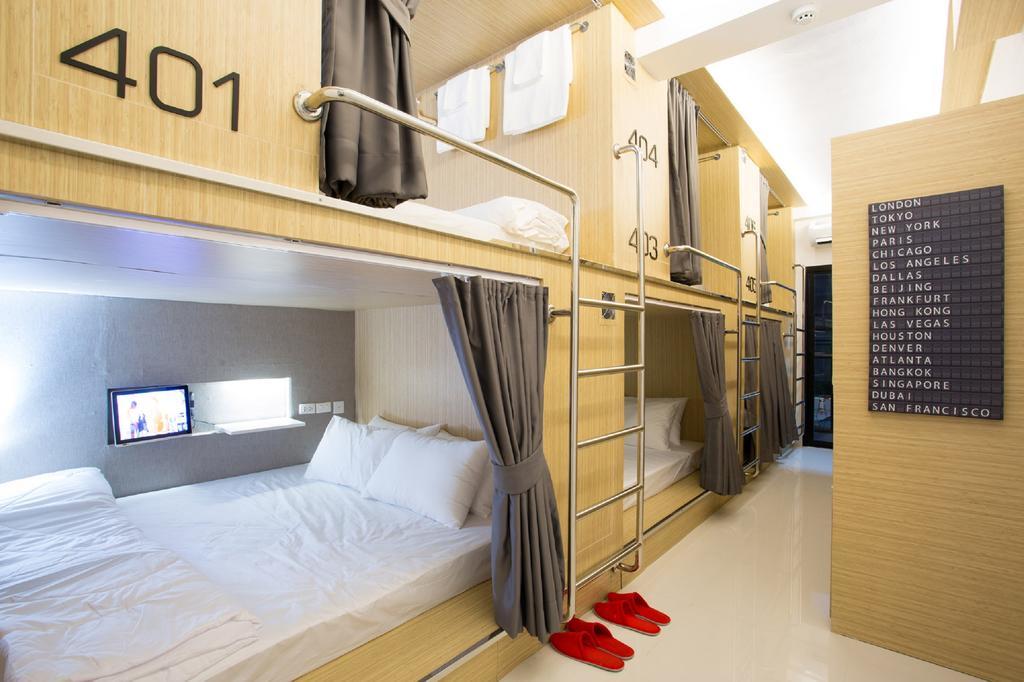 Hostel Sleeplab *